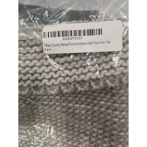 Tahari Women's O/S Chunky Marled Cuff Knit Pom Pom Beanie Hat NWT - Picture 4 of 4
